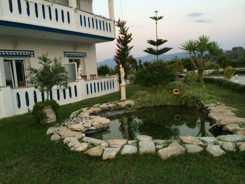 Gogas Palace Aparthotel อัมมูเดีย ภายนอก รูปภาพ